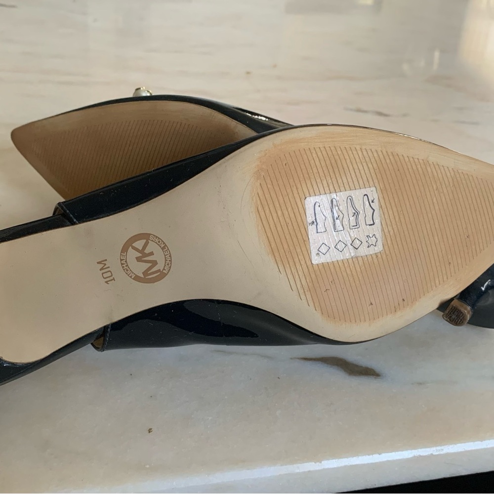 Michael Kors sling navy blue shoes. - Picture 5 of 7